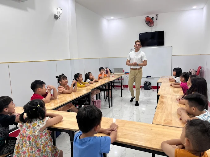 Standard Classroom at Thinh Gia Campus